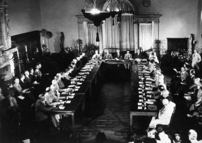 Conference at Dumbarton Oaks, 1944 /UN Photo