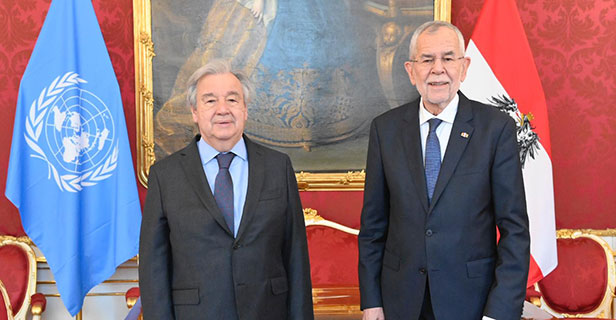 United Nations Secretary-General António Guterres (left) meeting Austrian President Alexander Van der Bellen (right). Photo-UNIS Vienna/Dean Calma